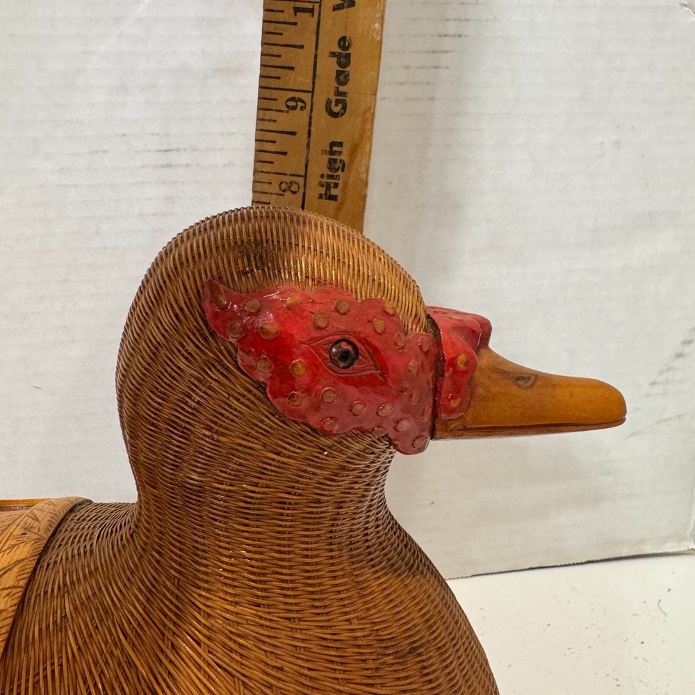 Mid Century SHANGHAI HANDICRAFTS WICKER & CARVED WOOD BASKETRY Basket BOX DUCK - Picture 16 of 16